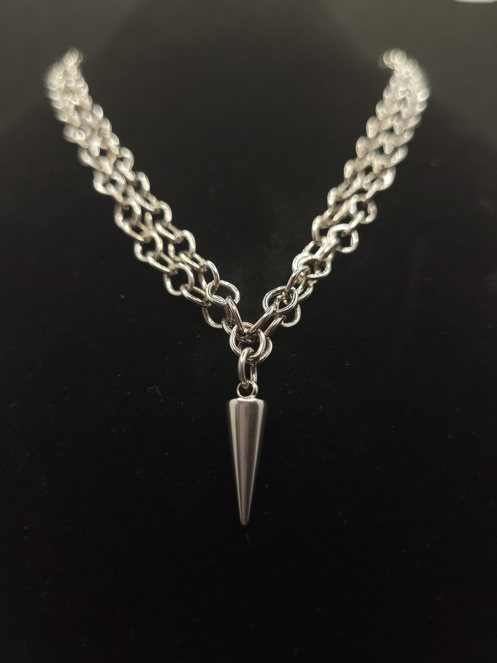 Spike Pendant Chain Necklace